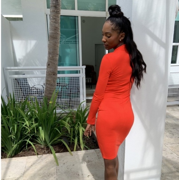 Dress - Picture 3 of 4